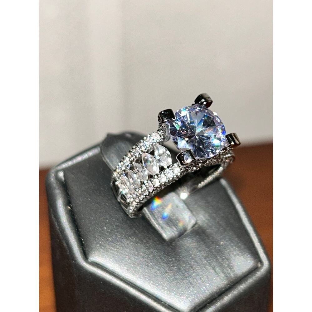 White Sapphire 925 Sterling Silver Ring Size 8 – Sparkling Gemstone Jewelry